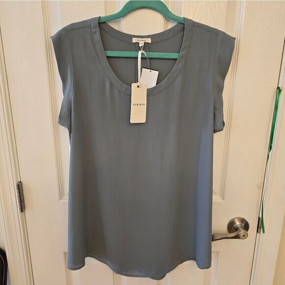 PLEIONE Elegant Blue Gray Sleeveless Top - Picture 1 of 9